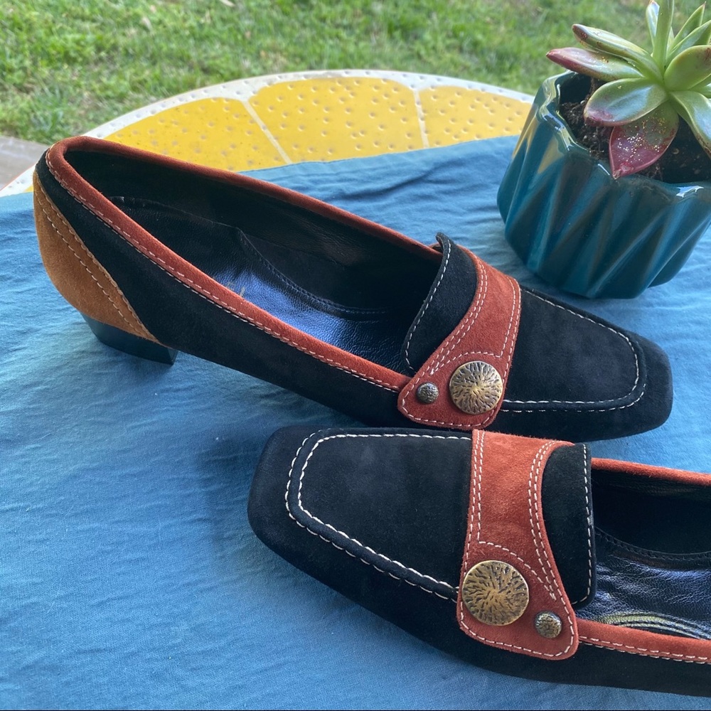 Malfi by Rangoni 9.5 AA brown and black suede
